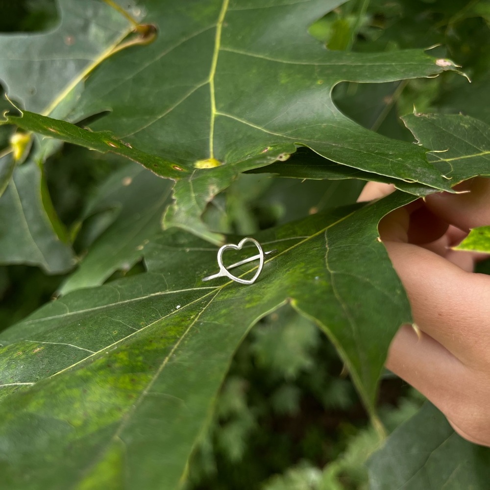 OPEN HEART RING